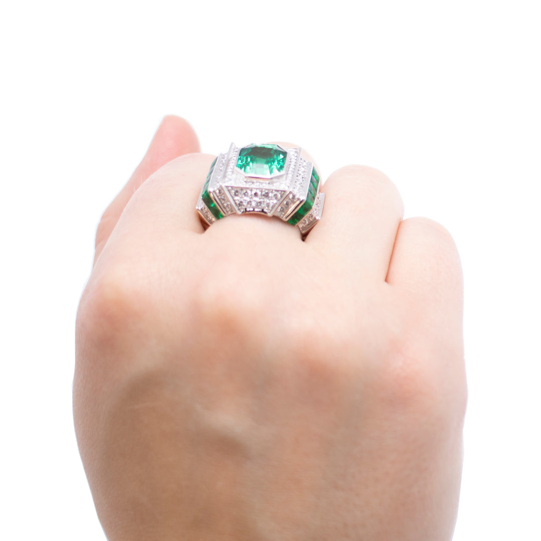 Columbian Emerald & Diamonds Ring