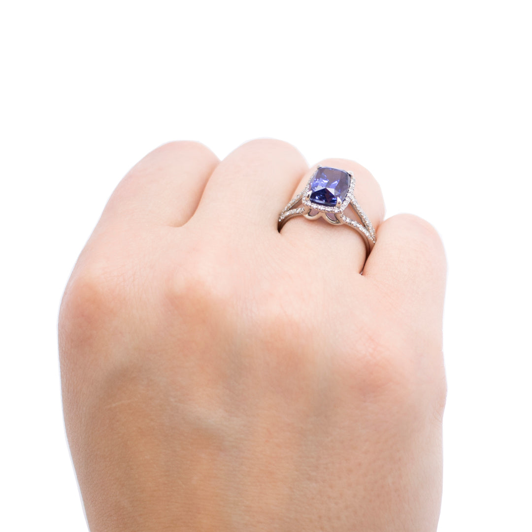 Blue Sapphire & Diamonds Ring