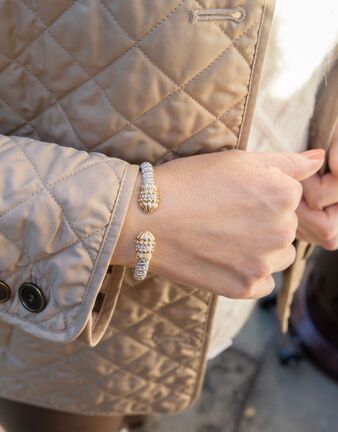 Gold Cap & Diamond Ends Bracelet .11 ctw