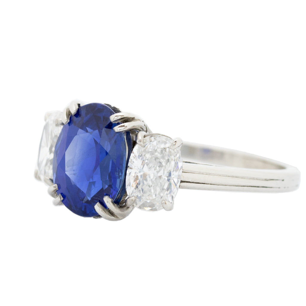 Blue Sapphire & Diamonds Ring